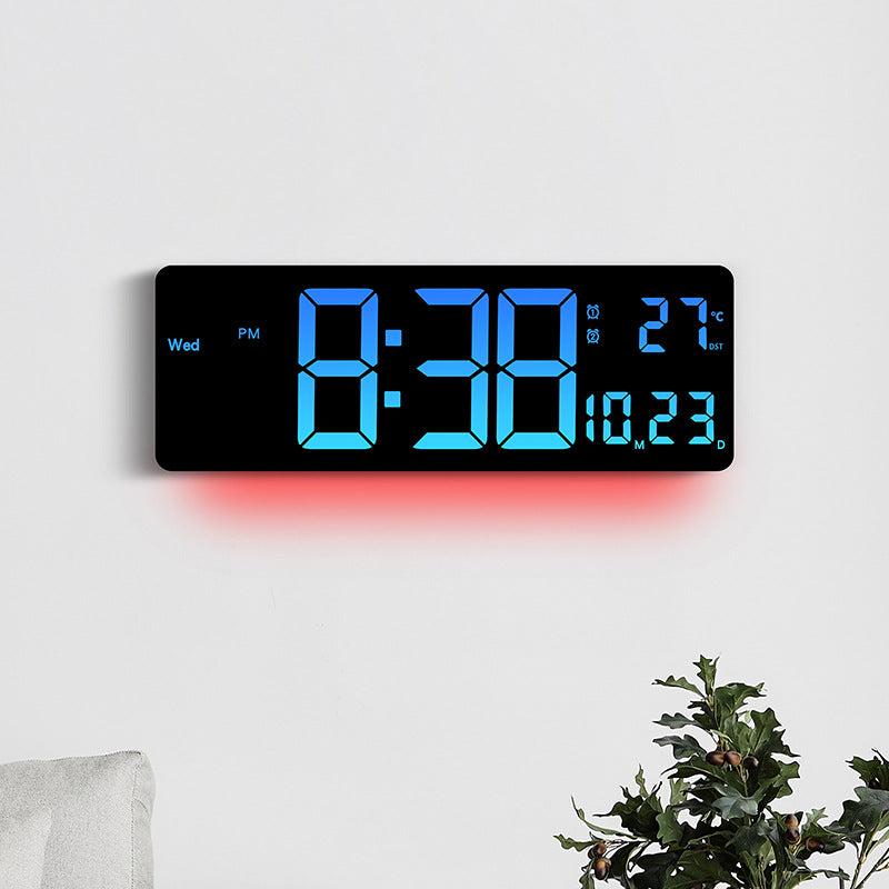 Digitale Wanduhr mit mehrfarbigem LED-Display Brehn