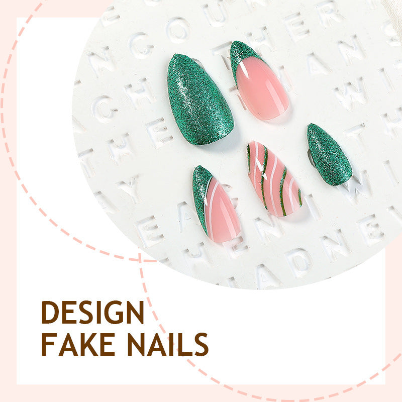 Kreatives Nagelset mit Glitzer- und Marmorierungseffekt Brehn