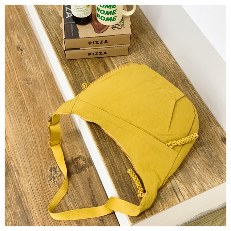 Bequeme Schultertasche mit Praktischen Fächern Brehn