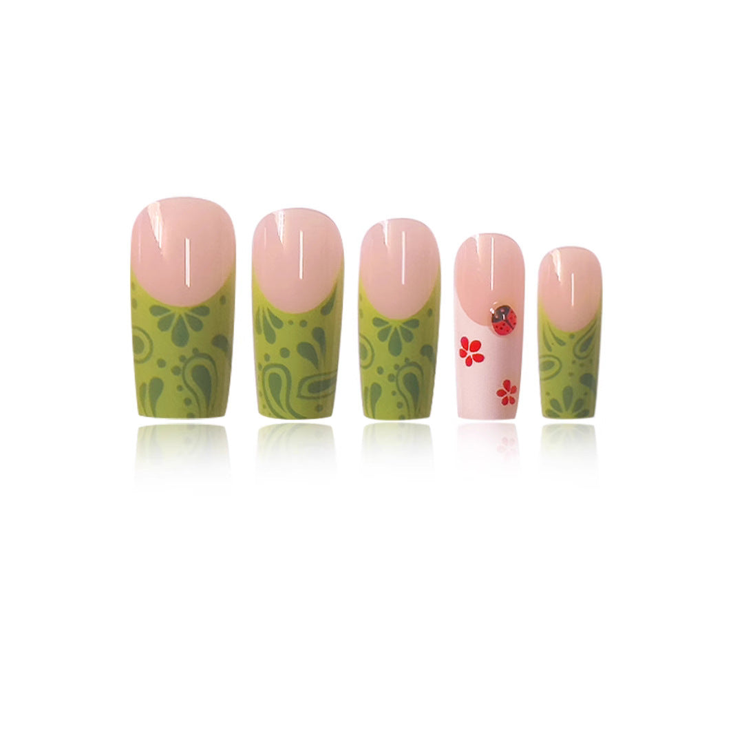 Blumenmuster Press-On Nagelkunst Brehn