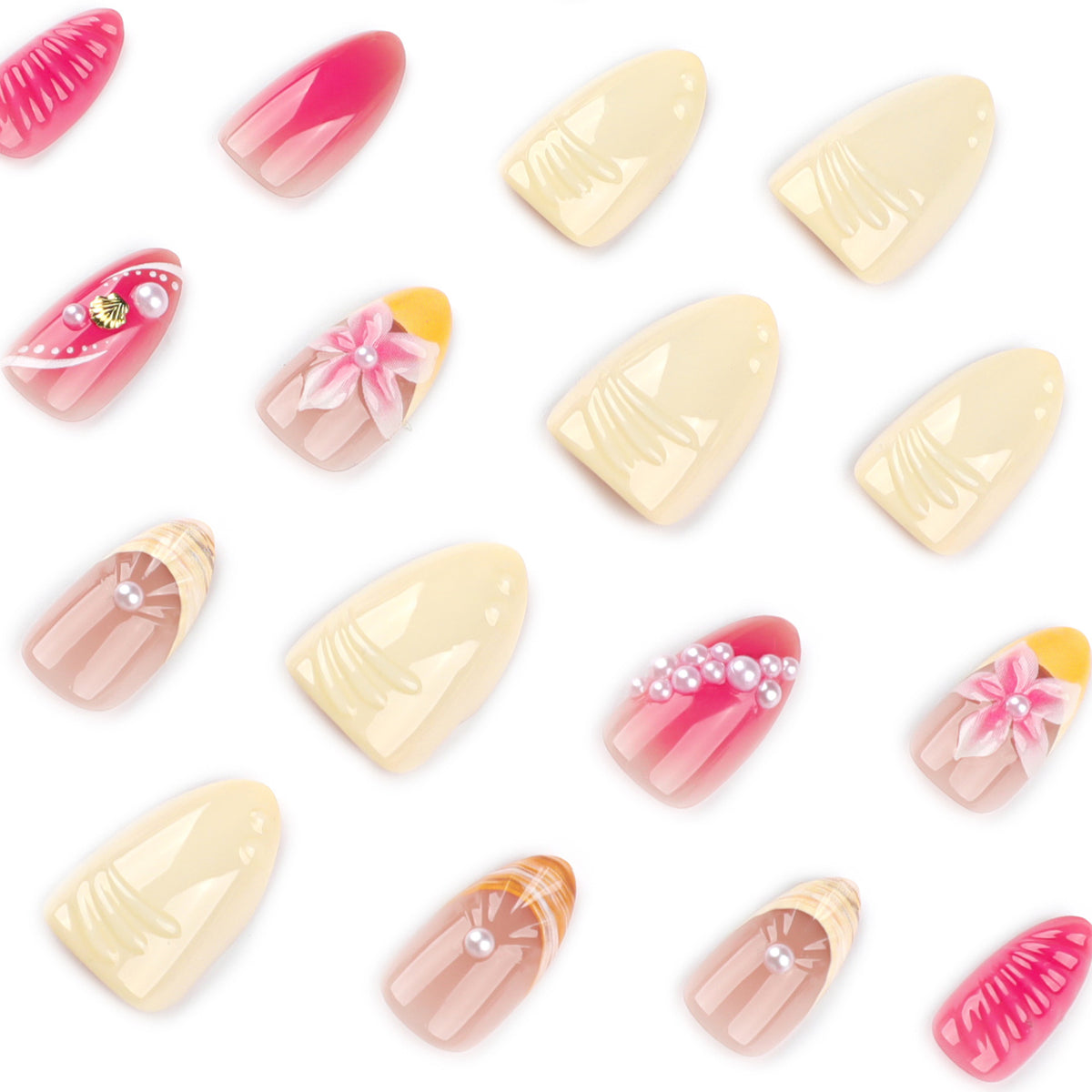 Kunstvolle Nagelverlängerungen mit floralen und perlenverzierten Akzenten Brehn