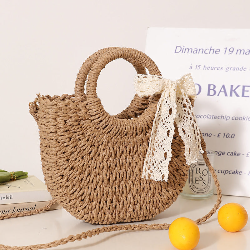 Trendige Basttasche mit Rundem Griff und Strukturiertem Design Brehn