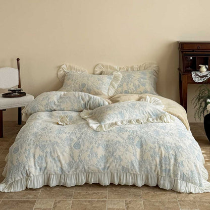 Luxuriöses Rüschen-Bettwäsche-Set mit Jacquard-Blumenmuster und wattierter Tagesdecke