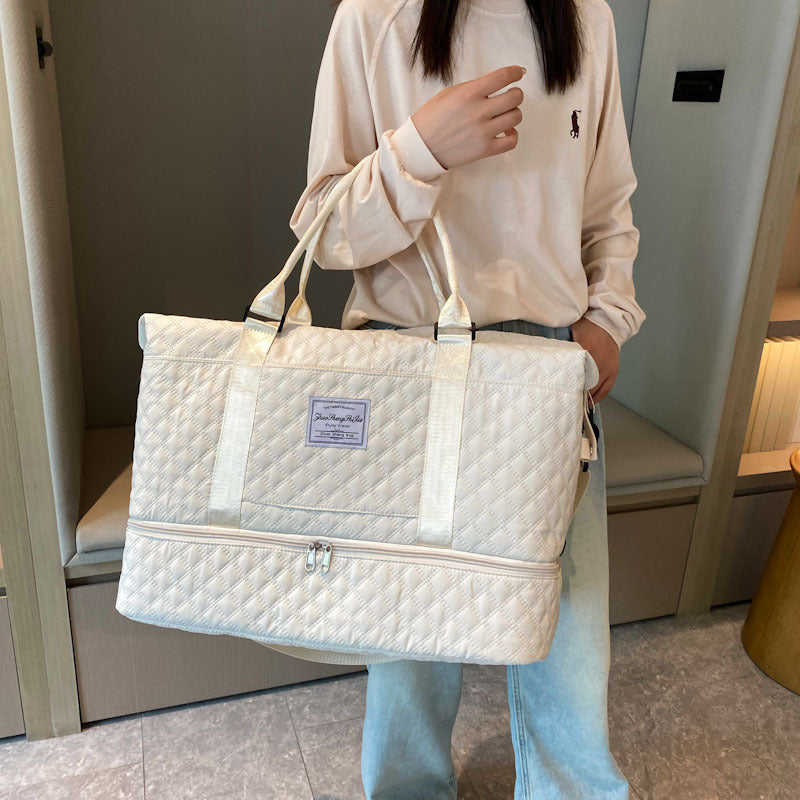 Stylische gesteppte Sport-Duffle-Tasche