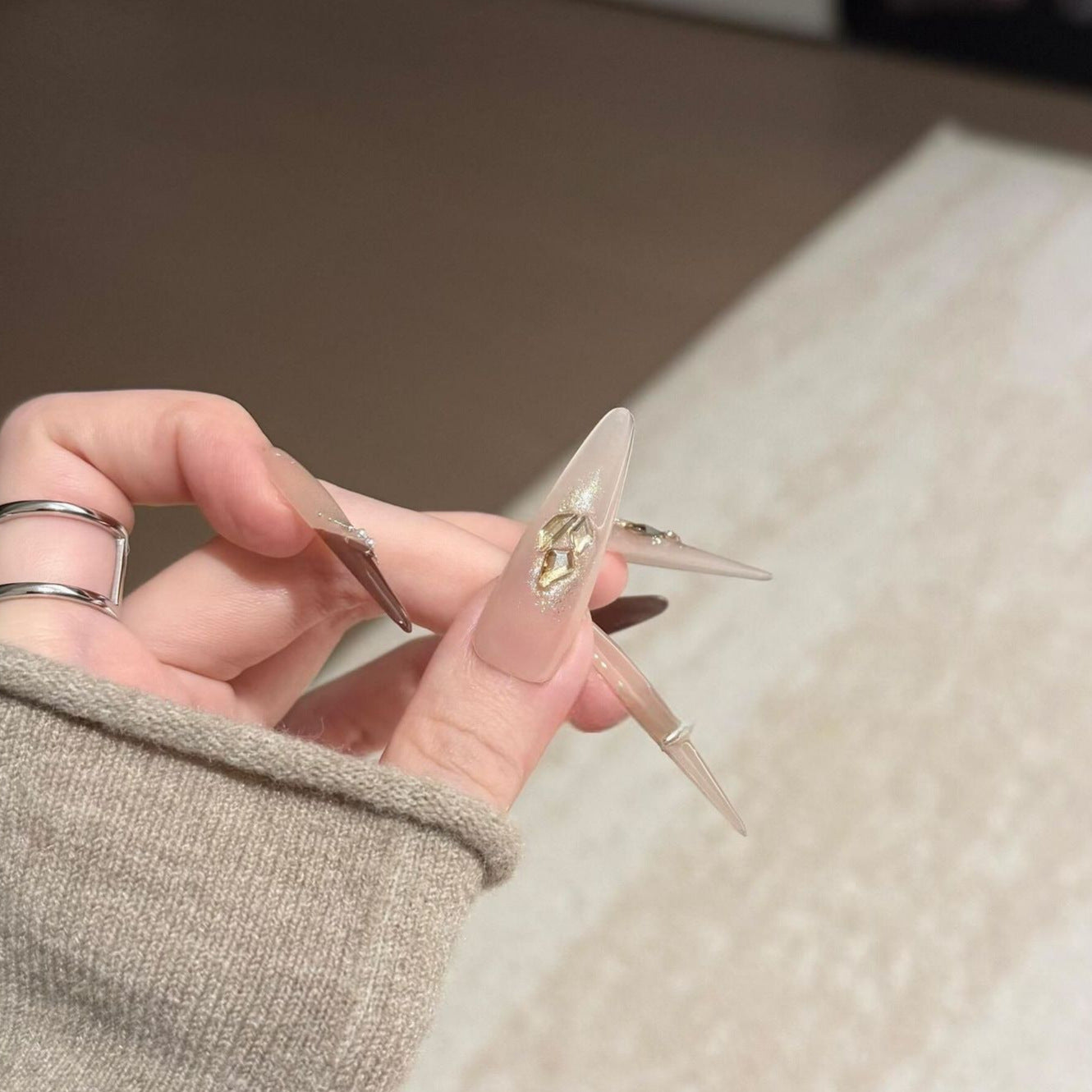Kunstnägel mit Funkelnden Akzenten Brehn
