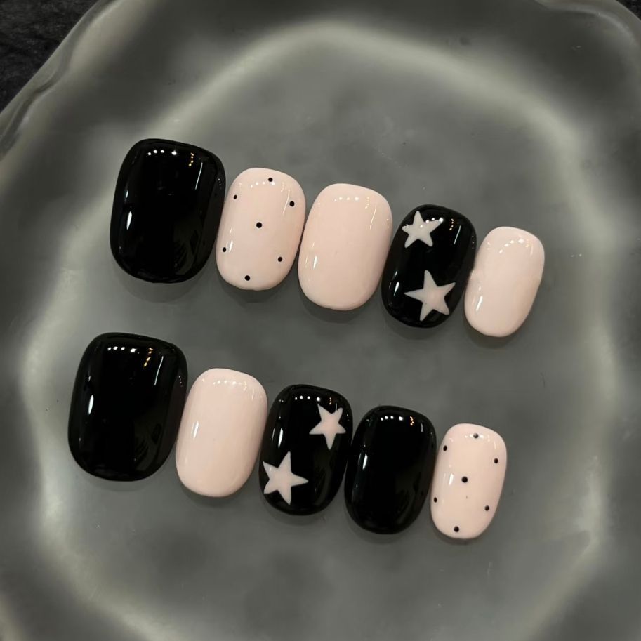 Künstlerisches Kaffee-inspiriertes Press-On Nagelkunst Set Brehn