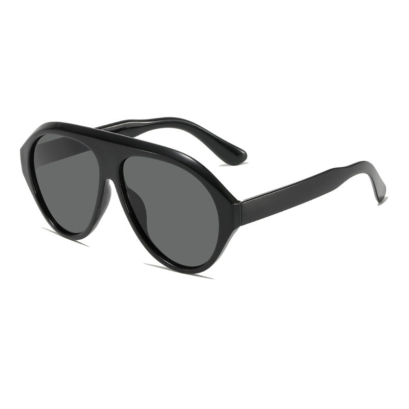Trendsetzende Übergroße Retro Sonnenbrille Brehn