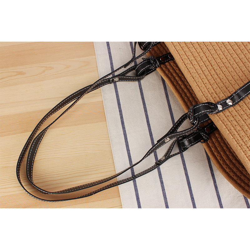 Elegante Strandtasche Aus Geflochtenem Naturmaterial mit Stilvollen Lederakzenten Brehn