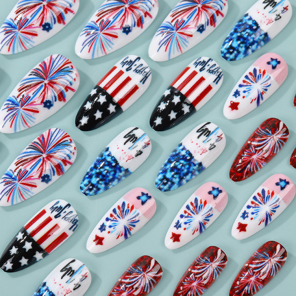 Kunstnägel mit patriotischen Designs Brehn