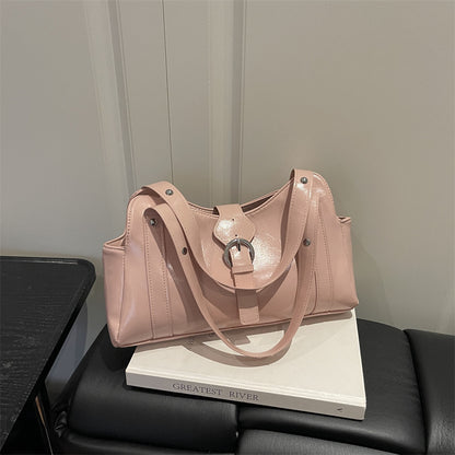 Elegante Handtasche aus Lackleder