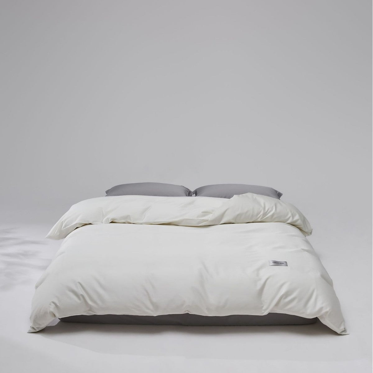 Mako-Baumwoll-Satin Bettwäsche-Set mit verdecktem Reißverschluss und Kissenbezügen Brehn