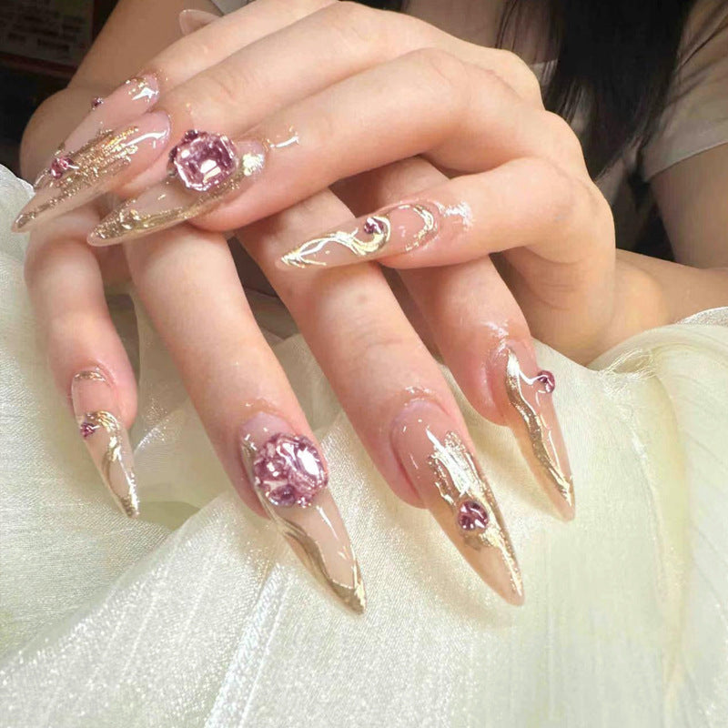 Glamouröse Nageldesigns Brehn