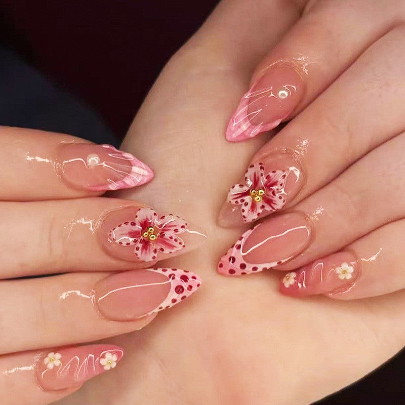 Künstlerisch handgemalte Nagelkunst Brehn