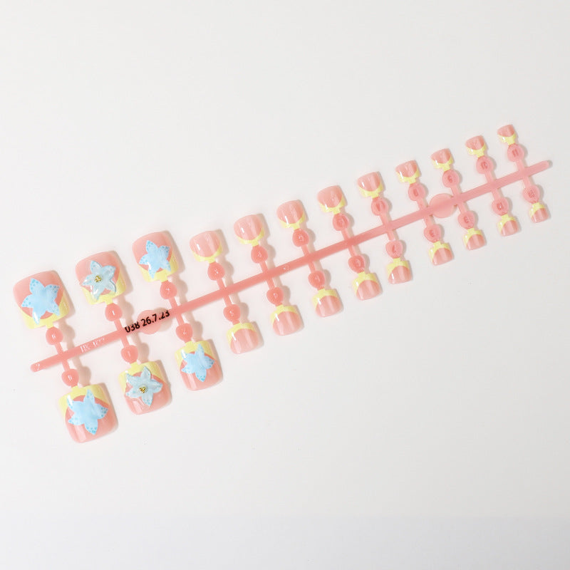 Dekorative Press-On Nail Art Tipps Brehn