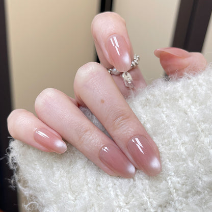 Stylisches Press-On Nagel-Set mit eleganten Glitzerakzenten Brehn