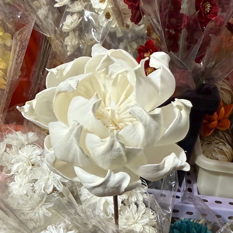 Elegante dekorative Kunstblumenstrauß