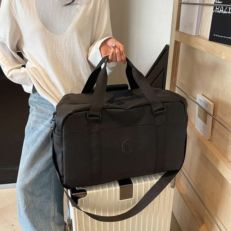 Multifunktionale Reisetasche Mit Strapazierfähigem Obermaterial Und Praktischem Innenraum Brehn