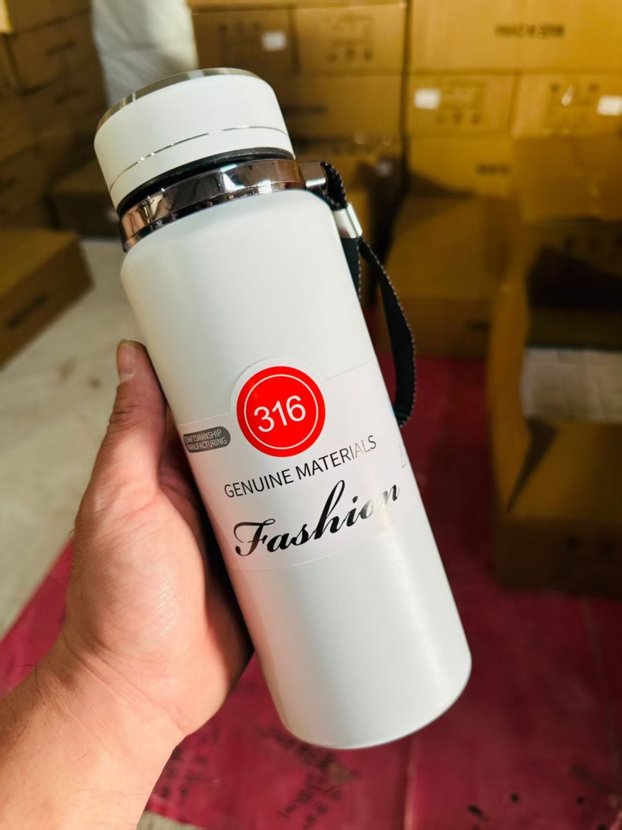 Damen Isolier-Trinkflasche aus hochwertigem Edelstahl Brehn