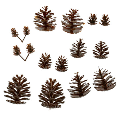 Dekorative Kiefernnadel-Figuren Brehn