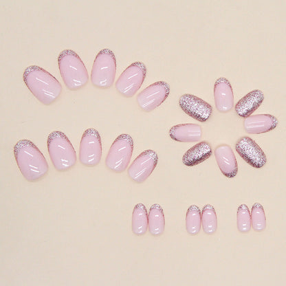 Glamouröse Glitzer-Nagelverzierungen Brehn