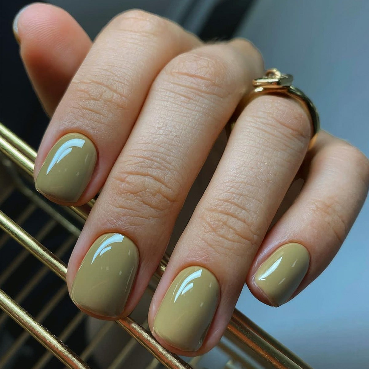 Kunstnagelset mit elegantem und natürlichem Glanz Brehn