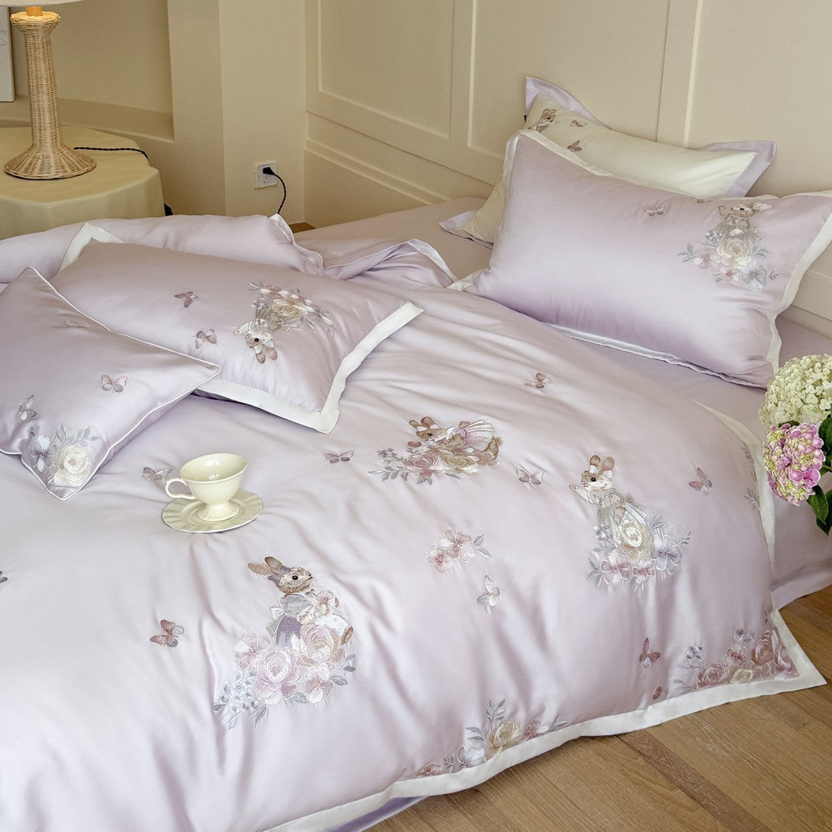 Luxus Baumwollsatin Bestickte Botanische Kaninchen Bettbezugset