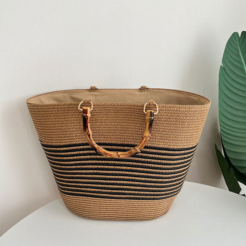 Stilvolle Basttasche mit Hochwertigem Holzgriff Brehn