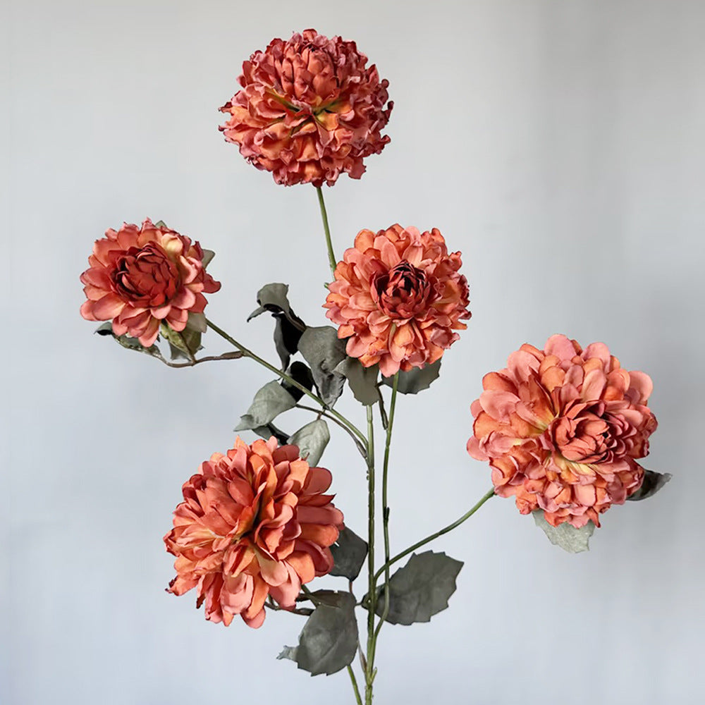Eleganter künstlicher Dahlienstrauß