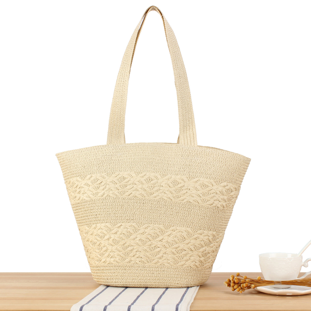 Großzügige Handtasche Aus Handgeknüpftem Naturmaterial Brehn