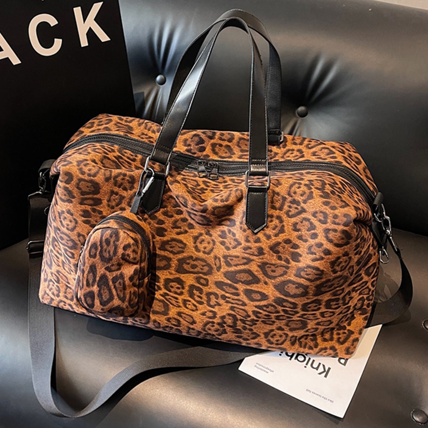 Wochenend-Reisetasche Im Modischen Leopardenmuster Brehn