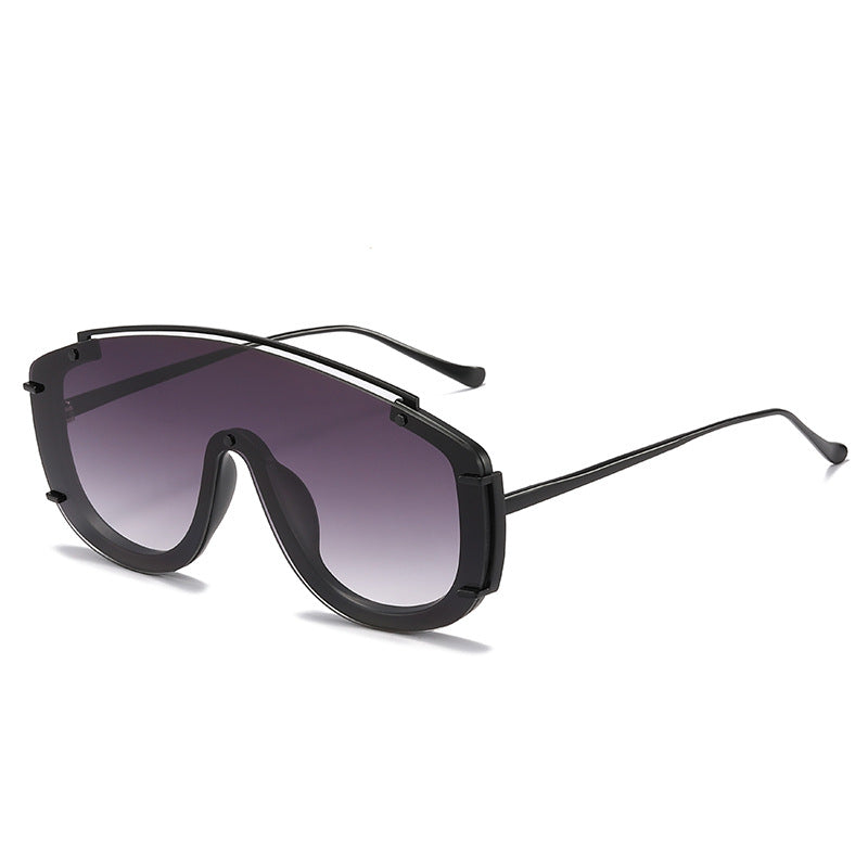 Modebewusste futuristische Schild-Sonnenbrille Brehn