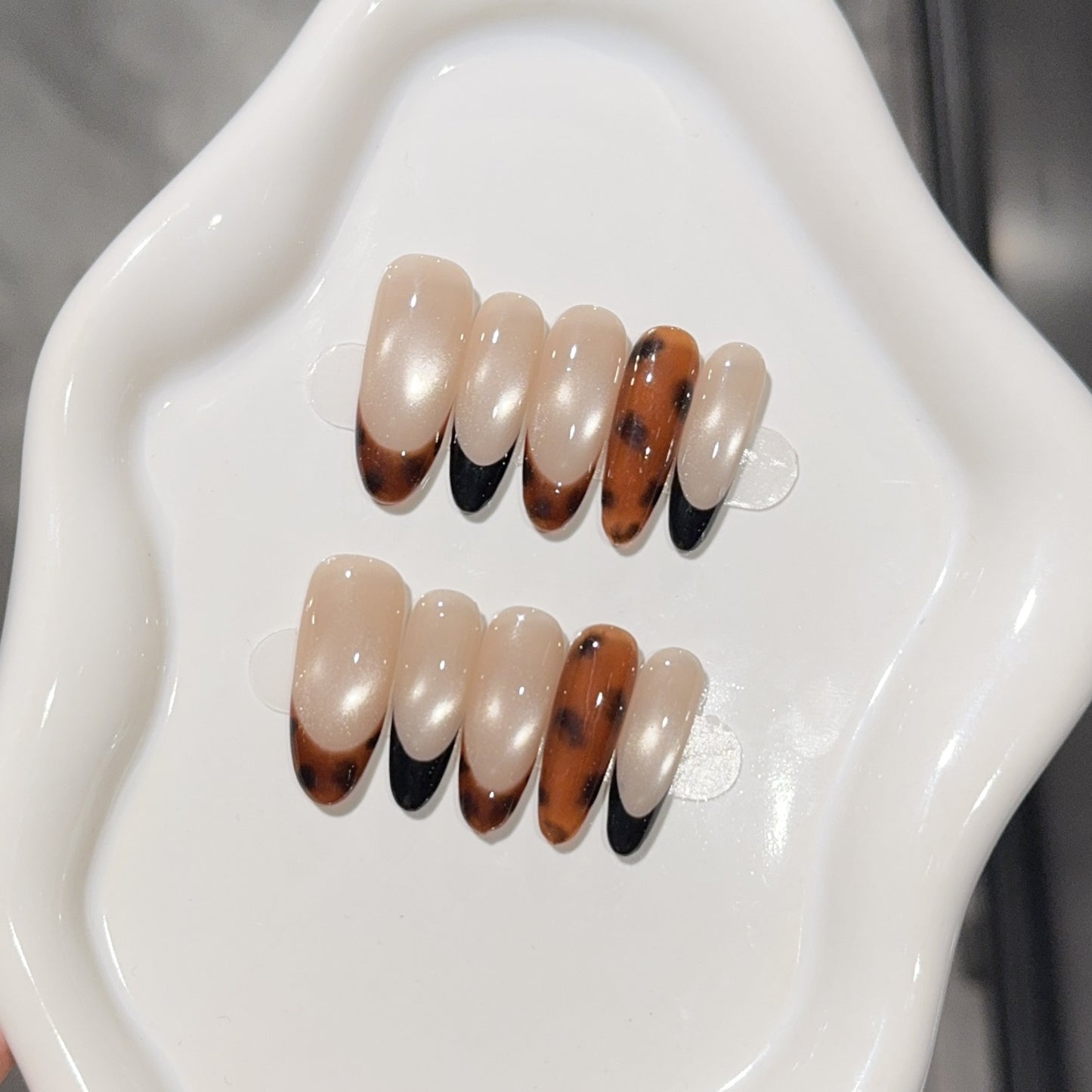 Exklusive Kunstnagelspitzen mit Elegantem Farbverlauf Brehn