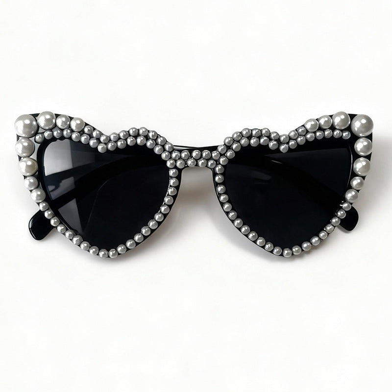 Herzförmige Sonnenbrille mit Perlendetails Brehn