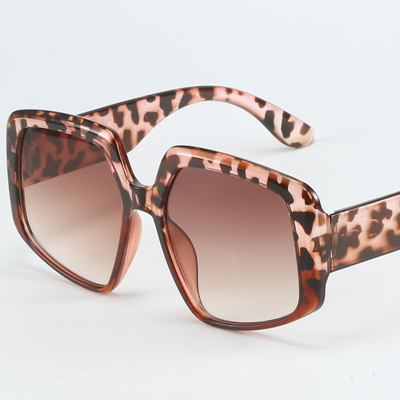 Damen moderne quadratische Sonnenbrille mit hochwertigen UV-Schutztechnologien Brehn