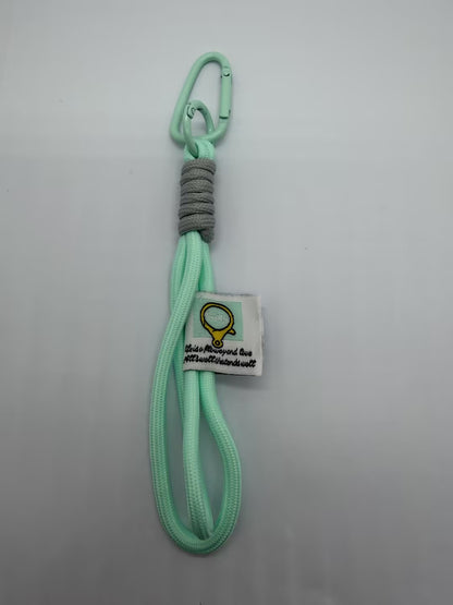 Vielseitiger Paracord Schlüsselanhänger Clip Brehn