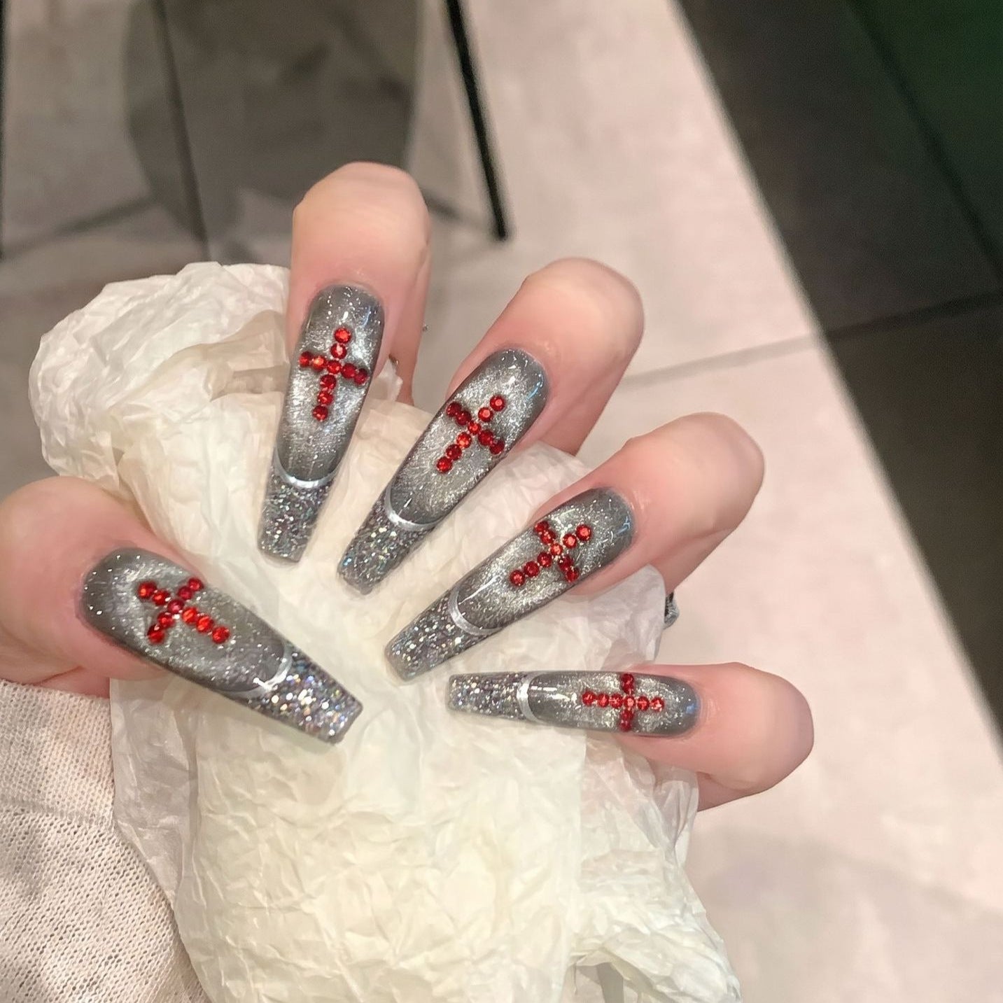 Luxus Glitter Press-On Nagelset mit Kristallakzenten Brehn