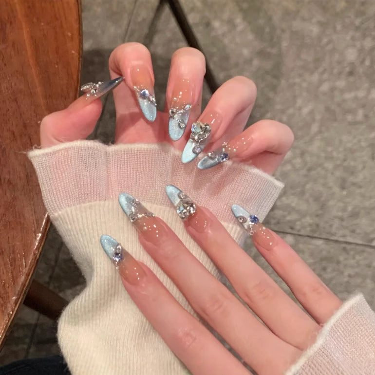 Kunstnägel mit Elegantem Ombre-Effekt und Glitzer Brehn