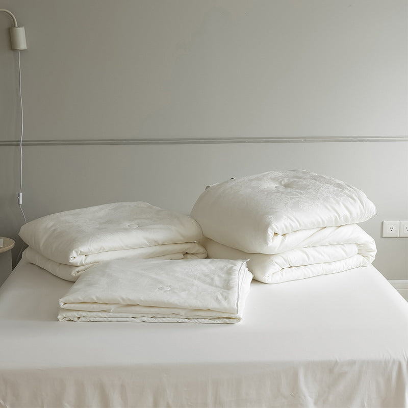 Ganzjahres-Steppbett aus Baumwoll‑Mikrofaser mit Klimazonen und Soft‑Griff
