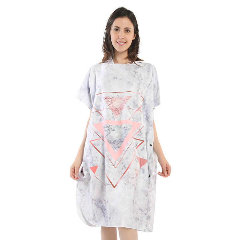 Strandkleid mit tropischem Druck Brehn