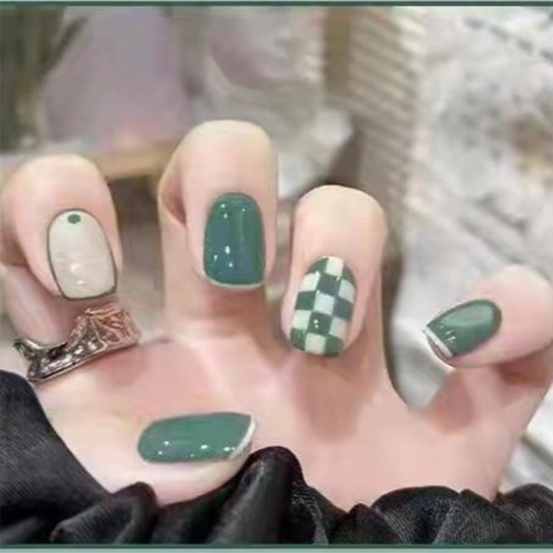 Glänzende Gel-Nagelerweiterungen Brehn