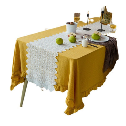 Leichte Baumwoll‑Gaze Tischdecke mit Volant und natürlicher Struktur Brehn