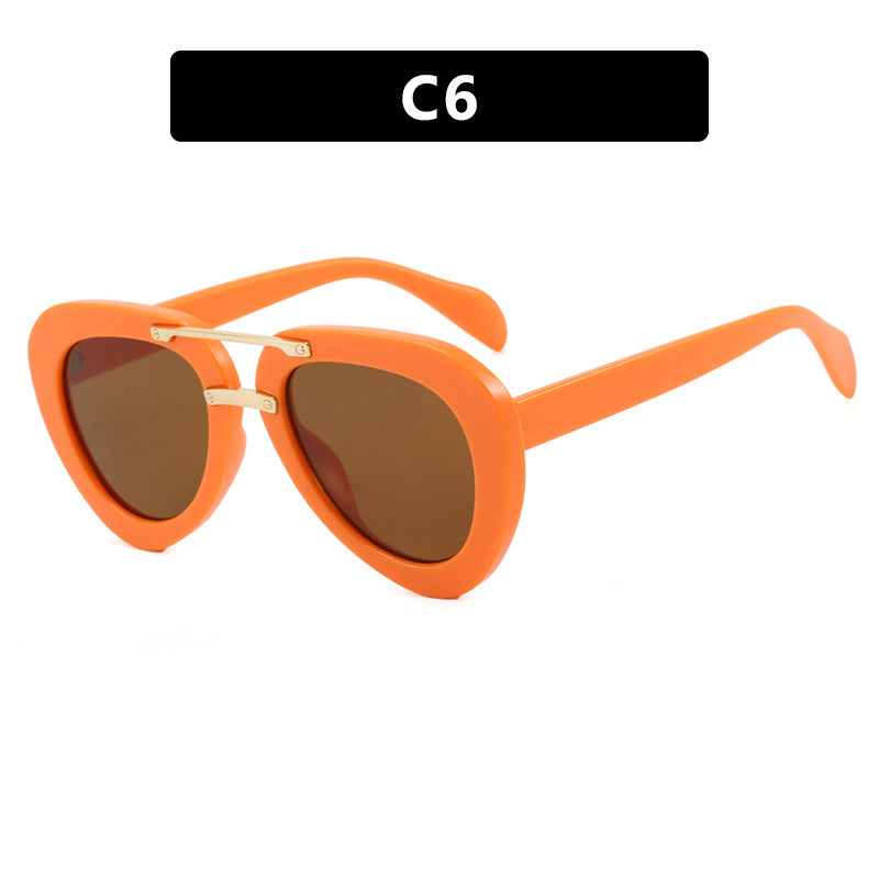Damen extravagante Sonnenbrille im modernen Herzdesign Brehn