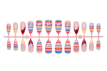 Kunstnagelset mit bunten Streifen und kreativen Designs Brehn