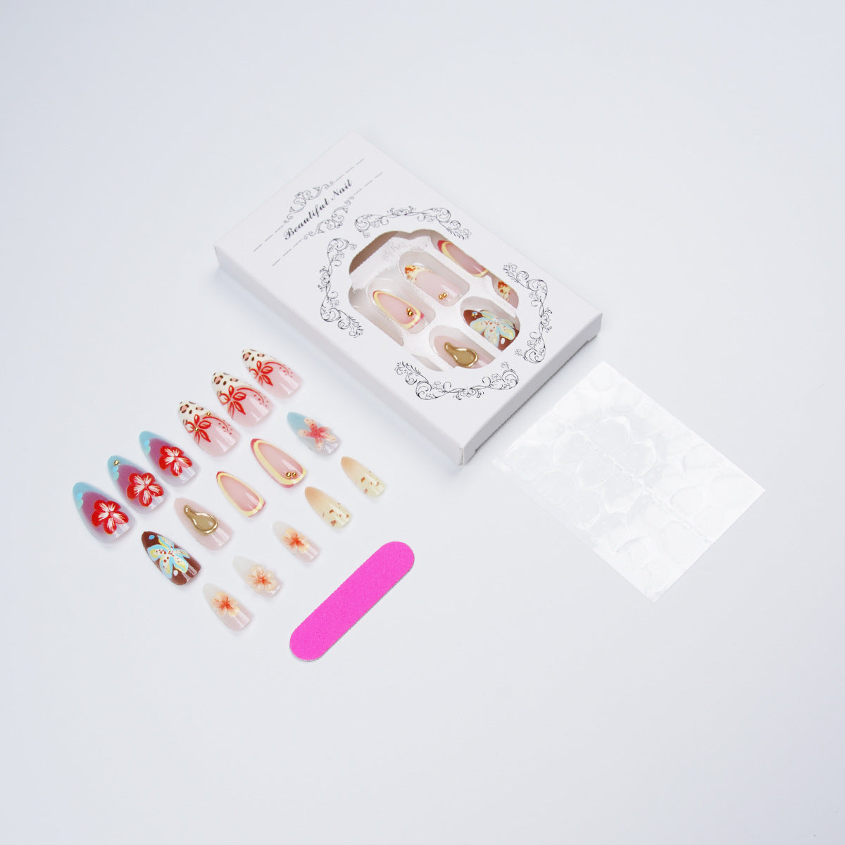 Kunstnagelset mit floralen Akzenten Brehn