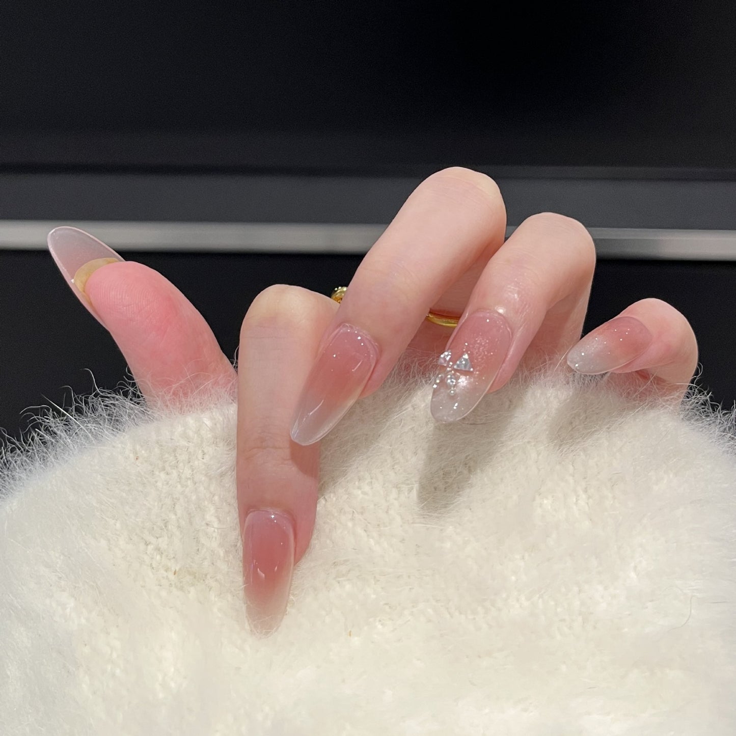 Ombre Glitter Press-On Nail Art Set Brehn