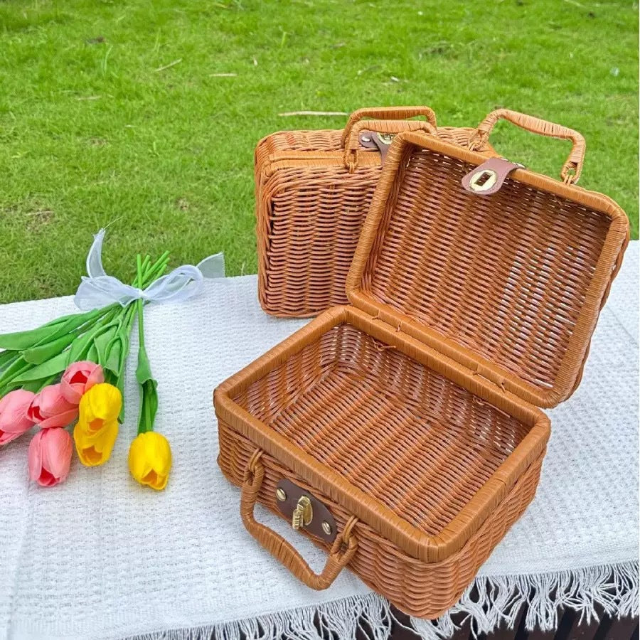 Damen stilvolle und praktische Rattankosmetikbox Brehn