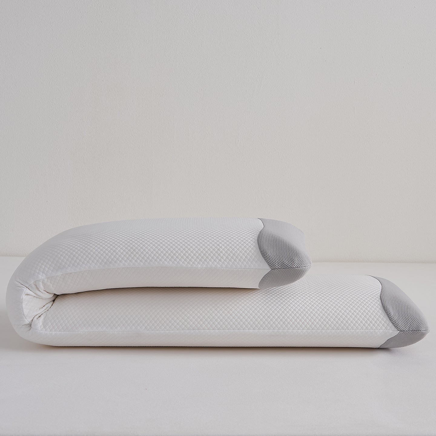 Ergonomisches Schlafkissen mit Klarem Design Brehn