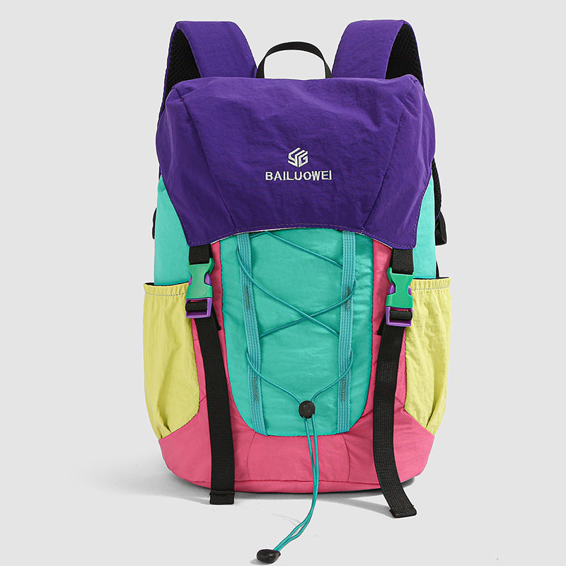 Vielseitiger abenteuerbereiter Rucksack für Wanderungen Brehn