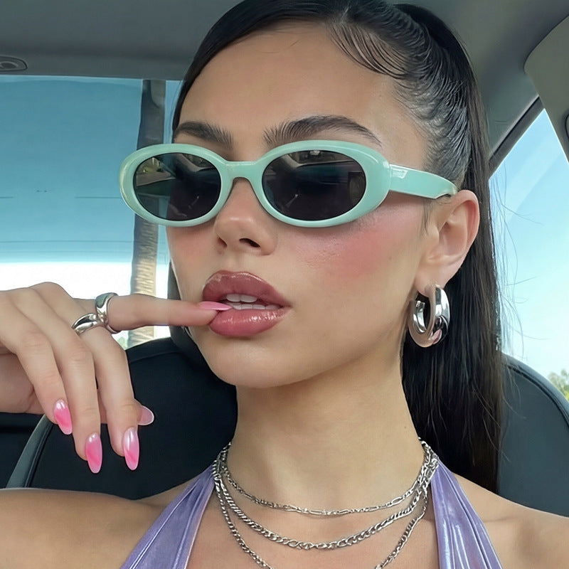 Damen ovale Sonnenbrille mit transparentem Effekt und UV-Schutz Brehn