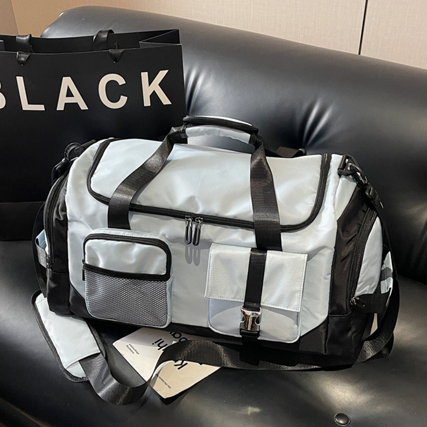 Sportliche Multifunktions-Reisetasche mit Außentasche Brehn